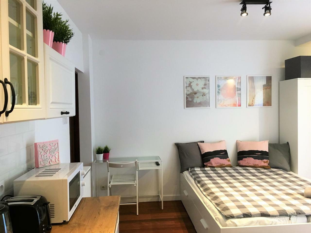 Apartamenty Coco Premium Saska Kepa Варшава Екстериор снимка